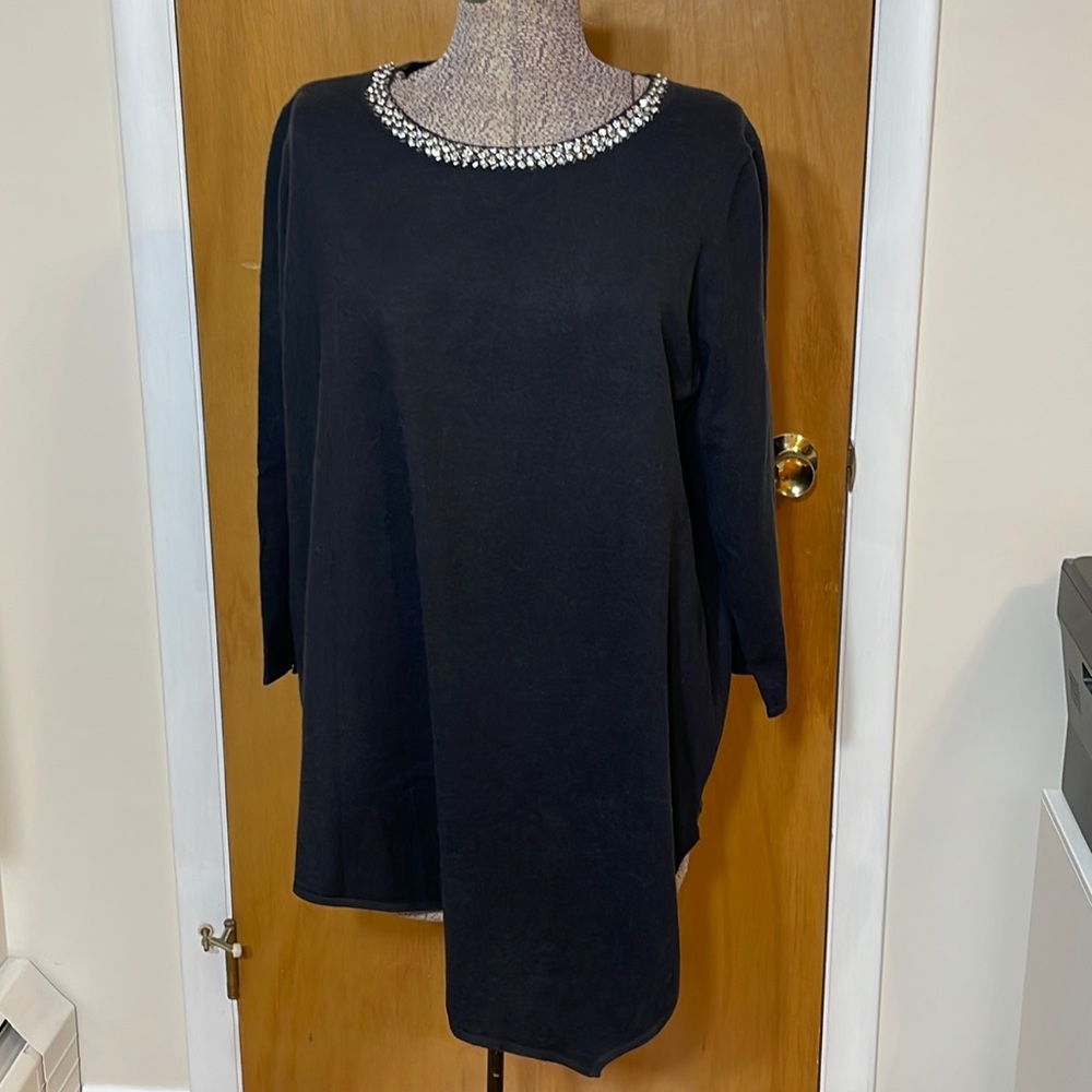 Chelsea & Theodore NWT Womens 2X Black Asymmetrical Sweater Gem Neckline